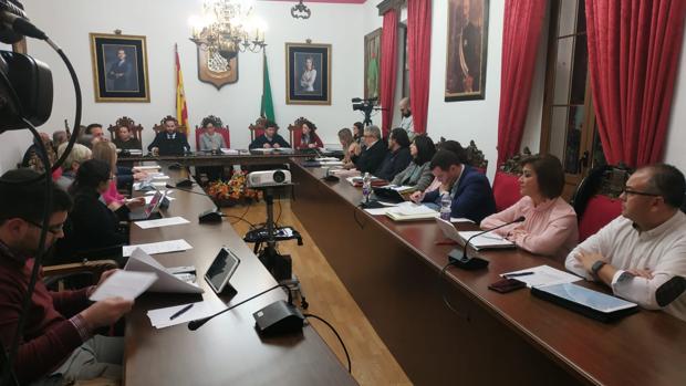 Imagen Aprobado el Presupuesto del Ayuntamiento de Priego que recoge tres millones de euros en inversiones 