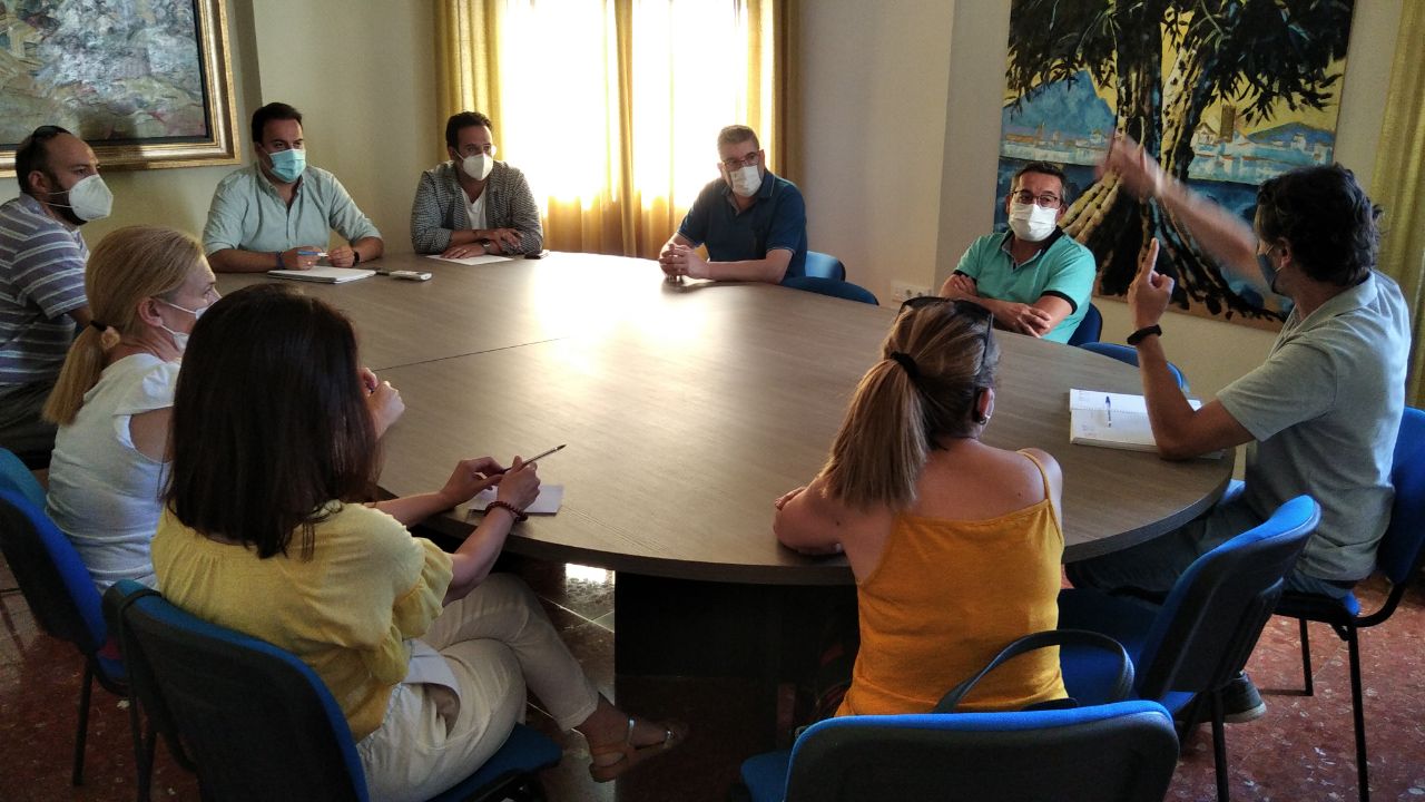 Imagen Las residencias y centros de día de la comarca convocan una Bolsa extraordinaria de personal sanitario