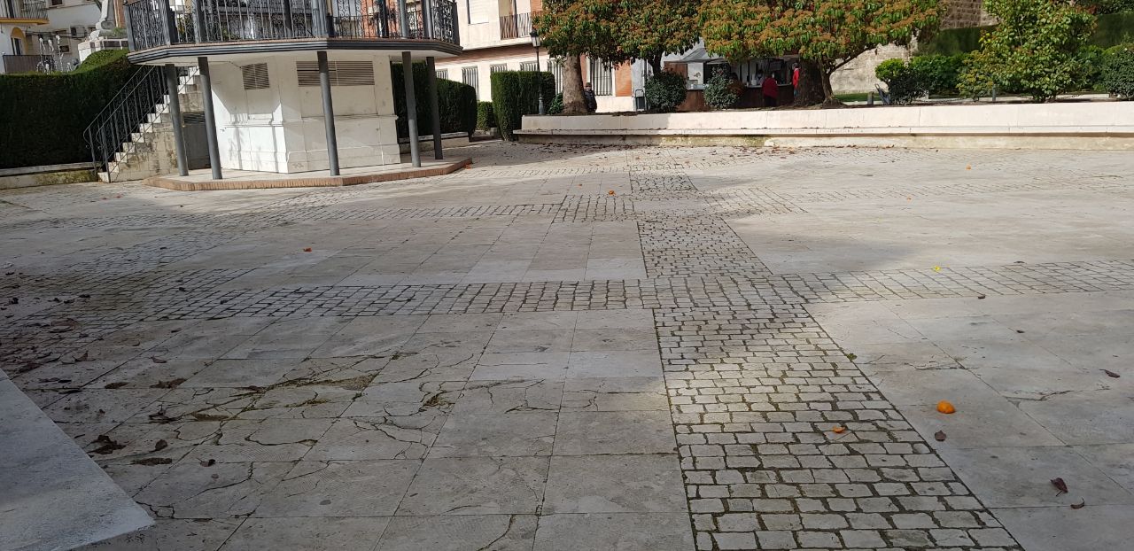 Imagen El quiosco del ‘Llano’ saldrá a licitación con una reforma integral  adaptada al entorno del Castillo