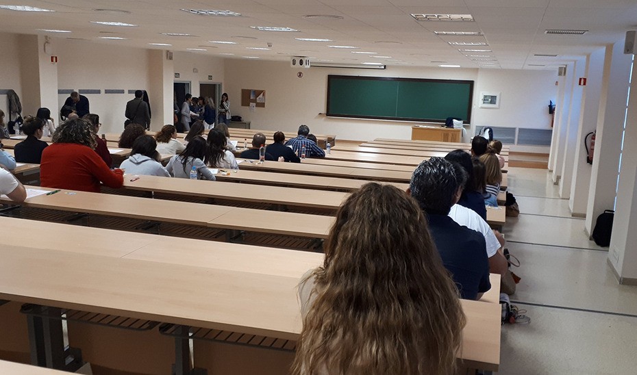 Imagen Educación publica la convocatoria de 5.047 plazas de 66 especialidades para las oposiciones del mes de junio