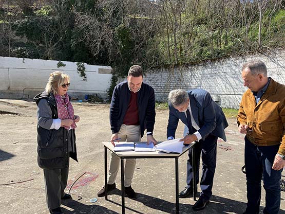 Imagen El ayuntamiento adquiere  uno de los terrenos para el aparcamiento en el bajo Adarve 