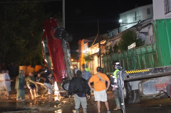 Imagen Almedinilla se ve inundada por una tromba de agua
