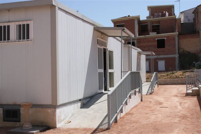 Imagen El nuevo Carmen Pantión de aulas prefabricadas ultima detalles para el inminente inicio de curso