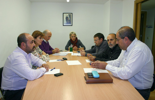 Imagen FEP y los alcaldes de la comarca analizan las necesidades de la zona en materia de suministro eléctrico