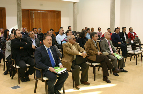 Imagen Empresarios y agentes comerciales del sector textil estrechan lazos de cara a futuras colaboraciones
