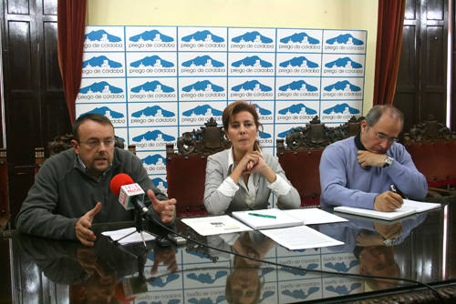 Imagen Los grupos de la oposición rechazan la propuesta del equipo de gobierno para que nuestro municipio cuente con una ITV en los Almendros el próximo año