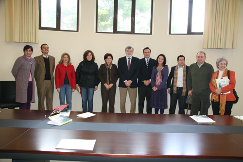 Imagen El Ayuntamiento de Priego y la UCO renuevan el convenio de colaboración para el programa universitario de mayores