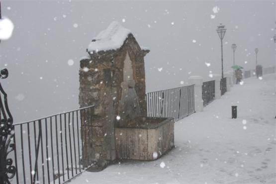 Imagen Priego y comarca se cubren de nieve